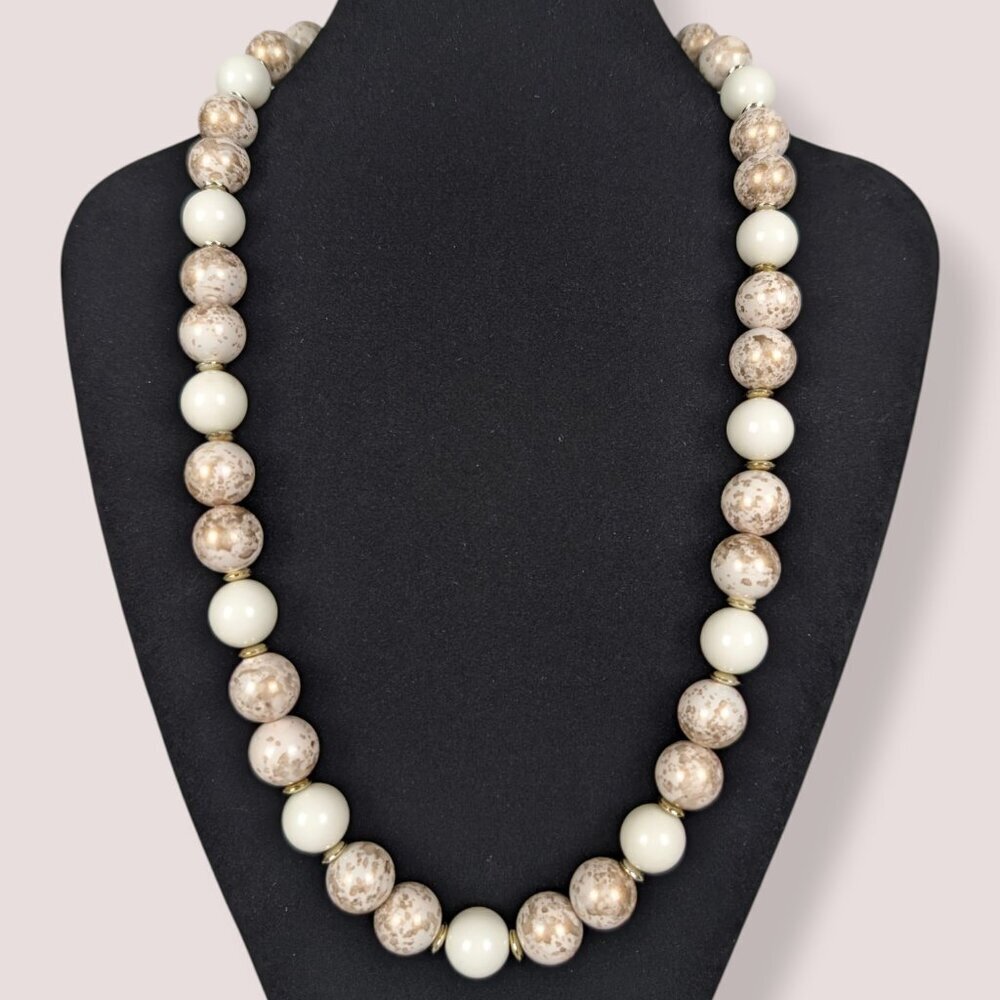 Vintage 14mm Mid Century White & Gold Metallic Beaded Necklace